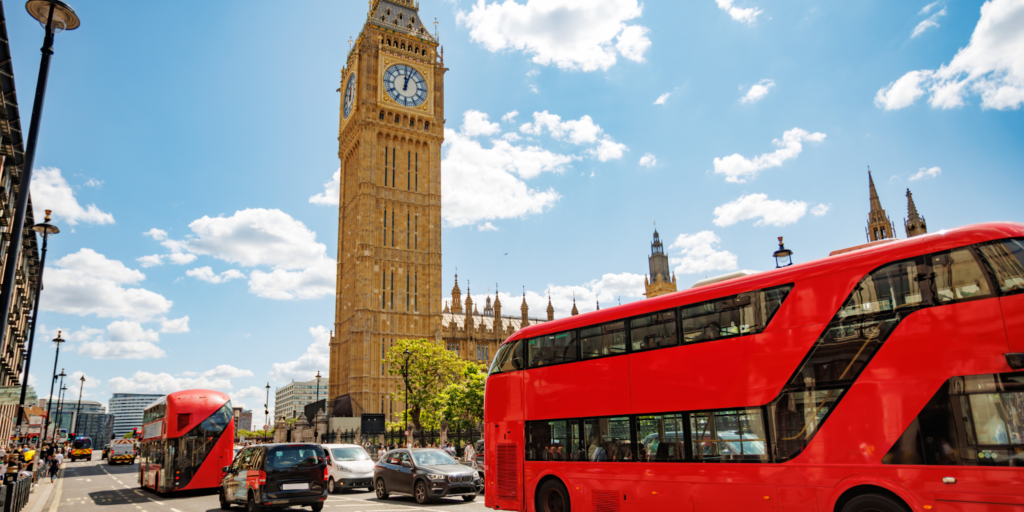 Travel via the Buses in london on weekend