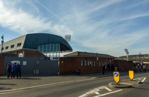 how to get to crystal palace football stadium