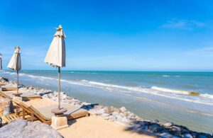 beaches close to london