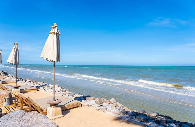 beaches close to london