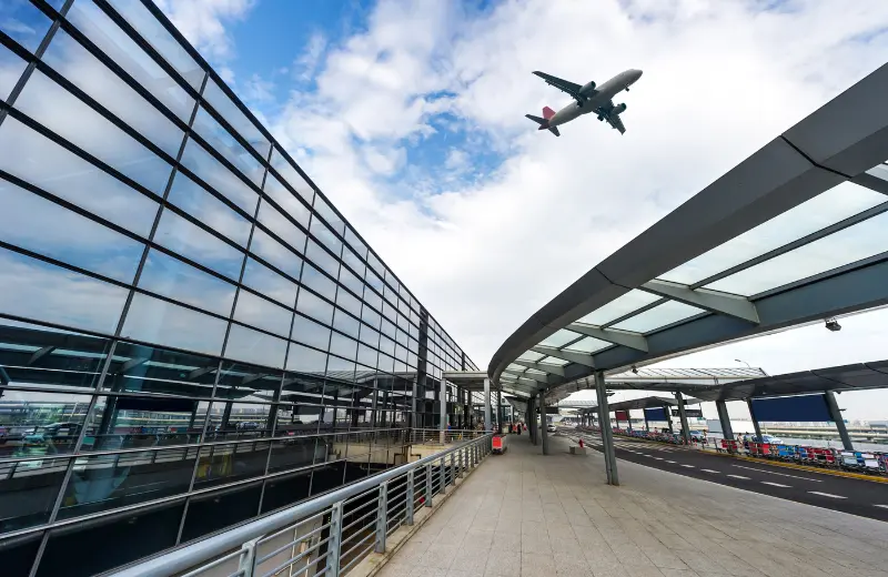 heathrow airport vs gatwick airport