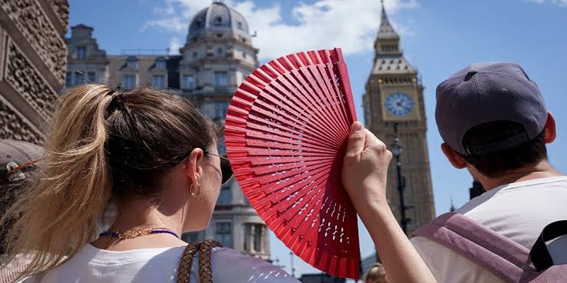 UK heatwave travel