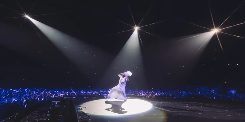 diljit dosanjh at wembley stadium

