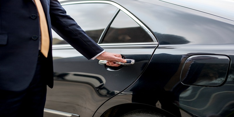 book airport transfer