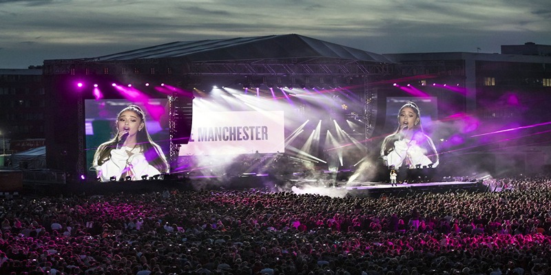 ariana grande london